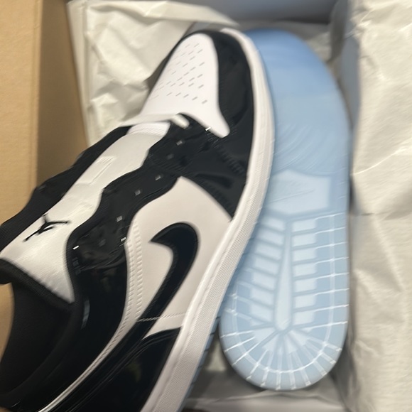 ! SOLD ! Jordan 1 low concord brand new size 11.5 men’s - Picture 4 of 6